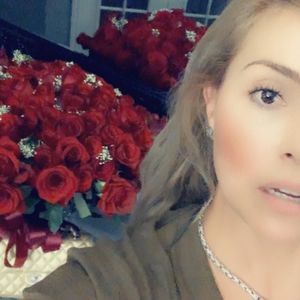 Meet your Posher, Delia a.